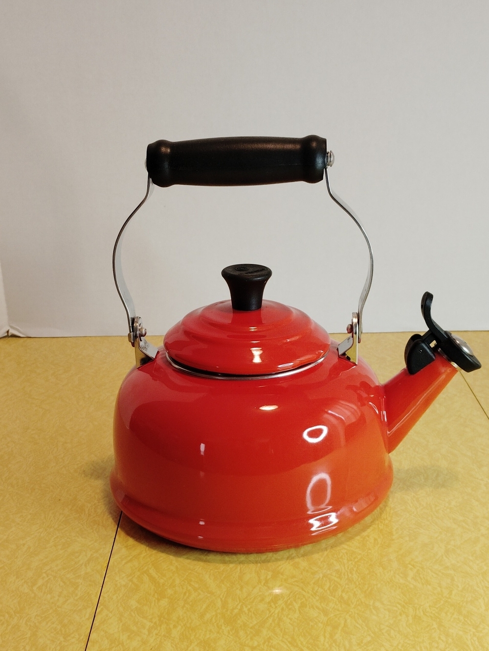 Le Creuset Red/Orange Tea Pot